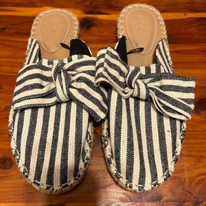 NWOT Loft outlet shoe